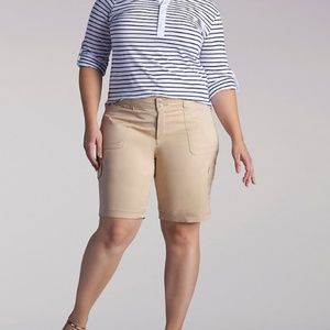 Lee Relaxed Fit Avey Knitwaist Cargo Bermuda